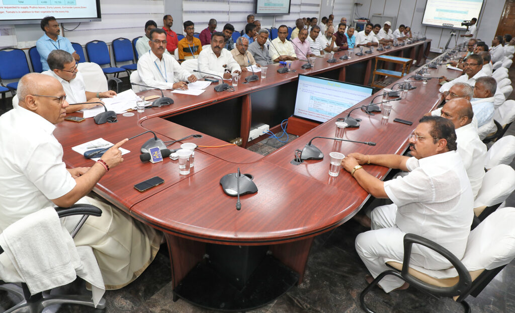 EO TTD MEETING WITH VEGETABLE DONORS2